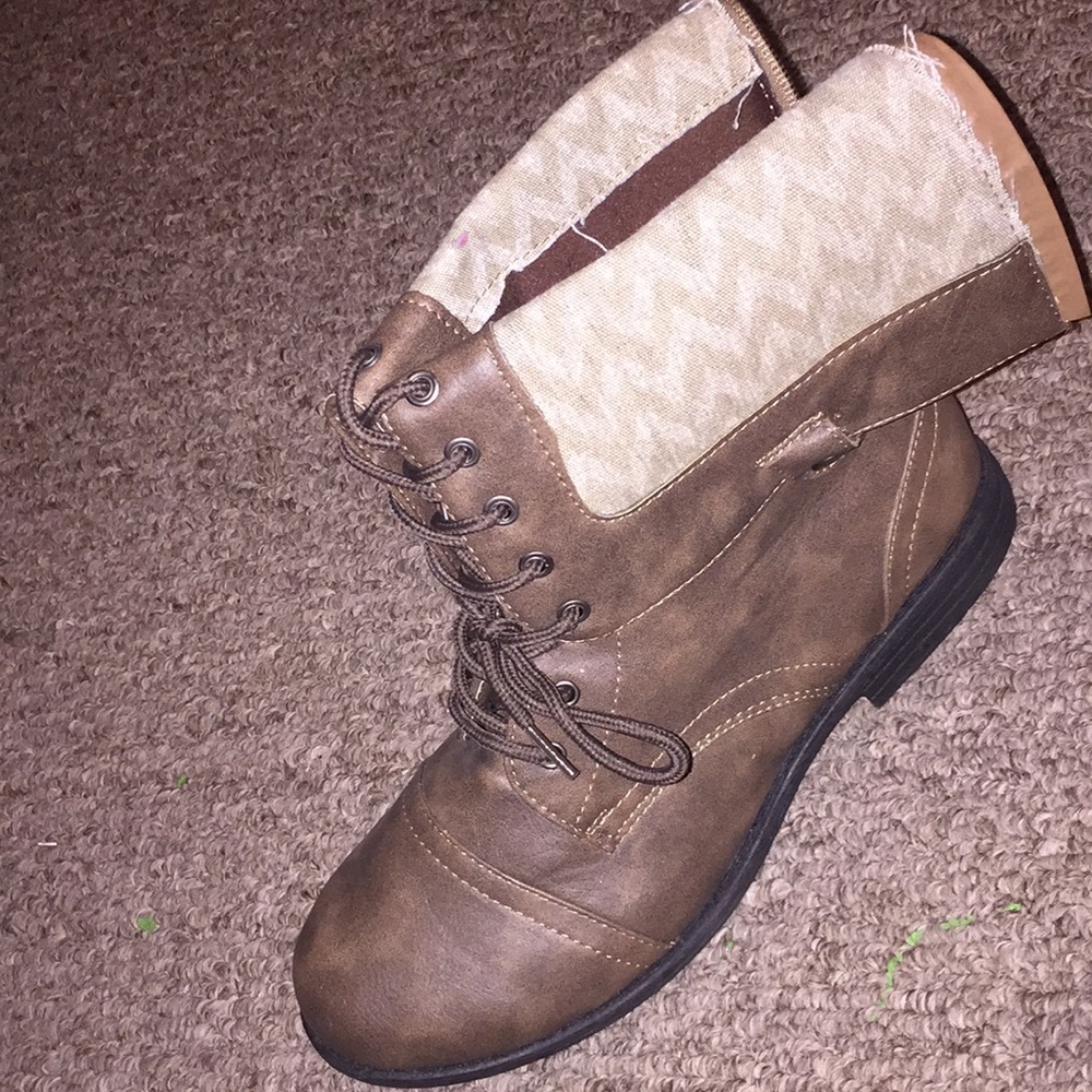 combat boots